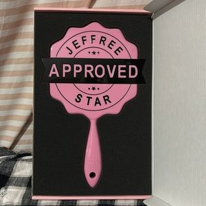 Jeffree Star Approved Mirror